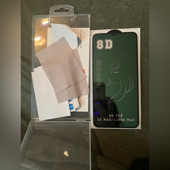 iPhone XS Max/ iPhone 11 Pro Max Tempered Glass Screen Protector- 1 pack *NEW* - Picture 6 of 8